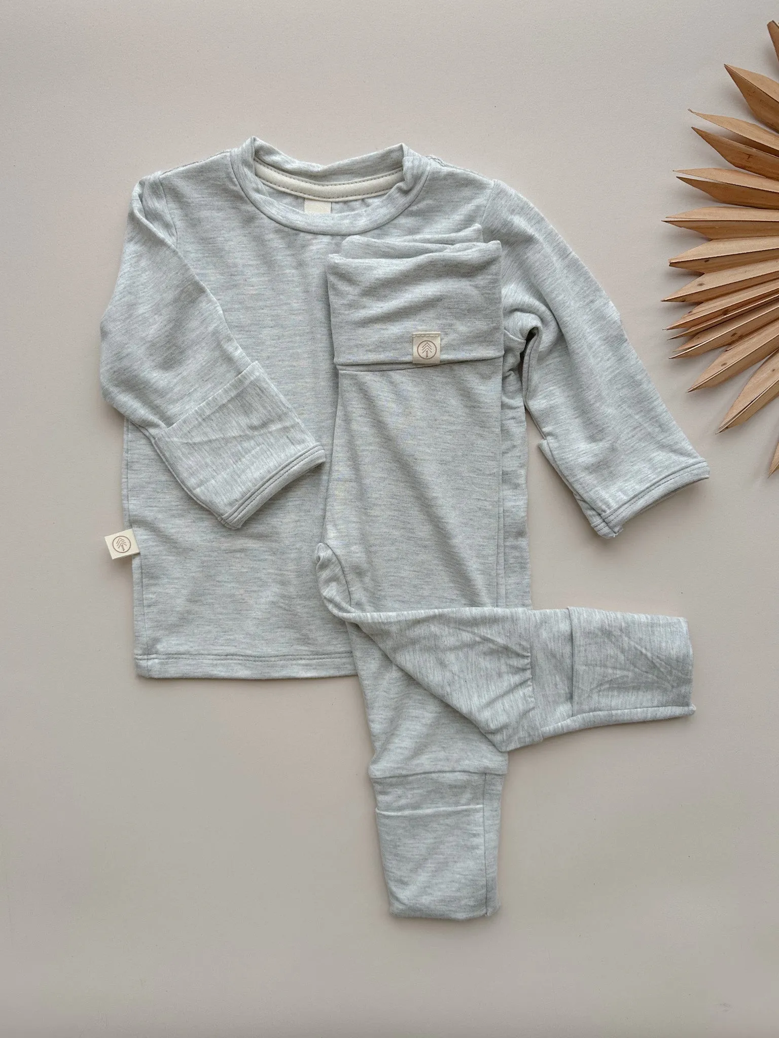 Long Sleeve T-shirt or Bodysuit with Mittens | Baby & Toddler | Luxury Bamboo | Light Heather Gray