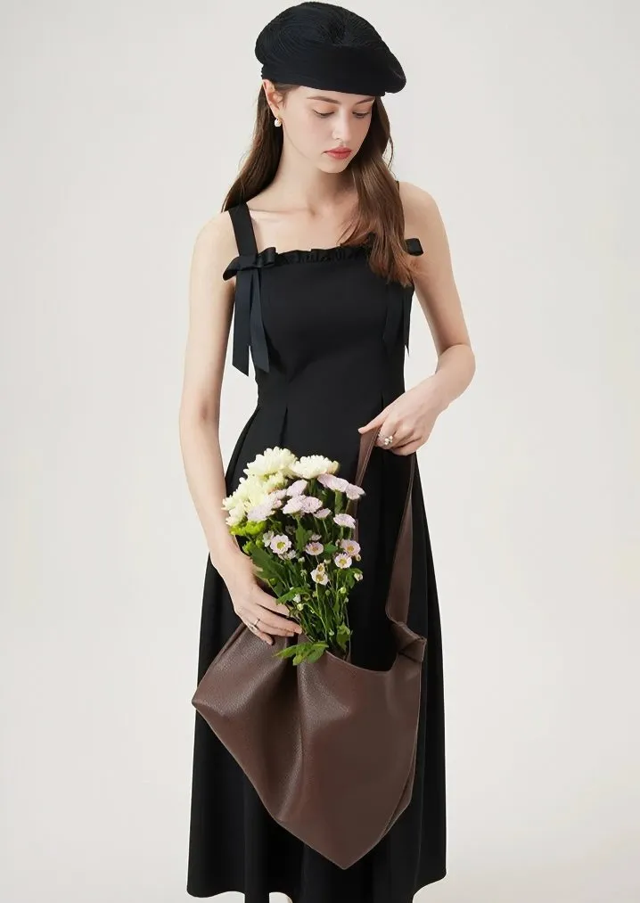 SLEEVELESS LITTLE BLACK DRESS