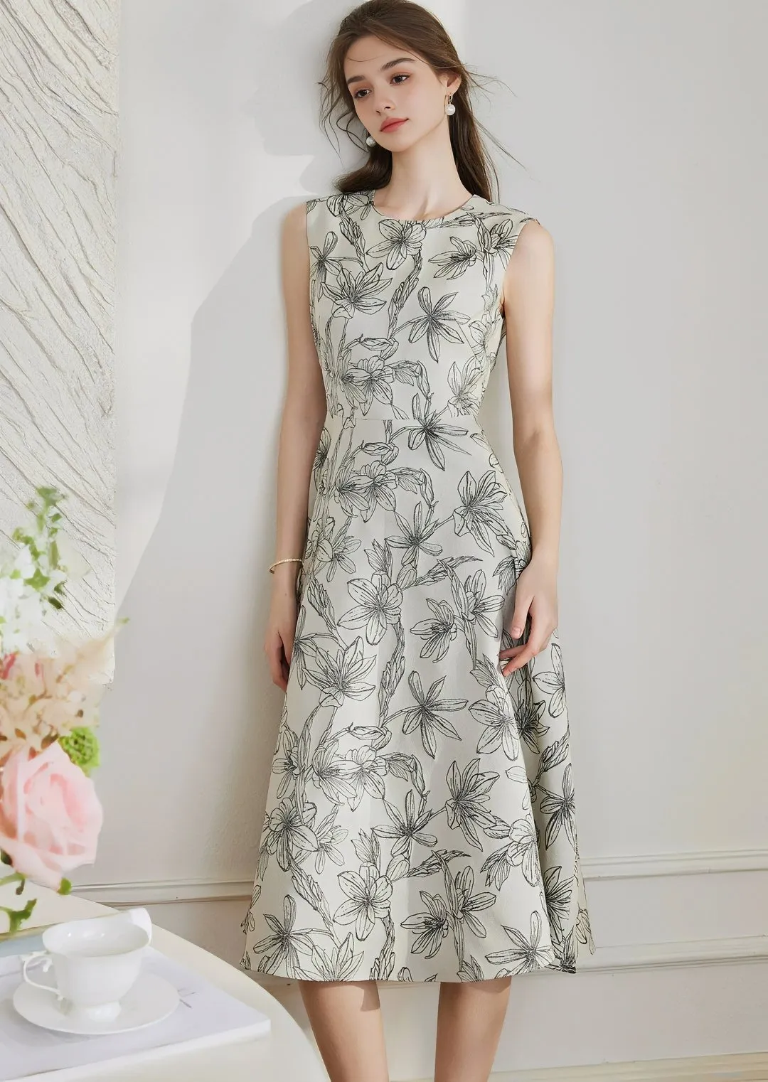 SLEEVELESS WAIST SWING DRESS